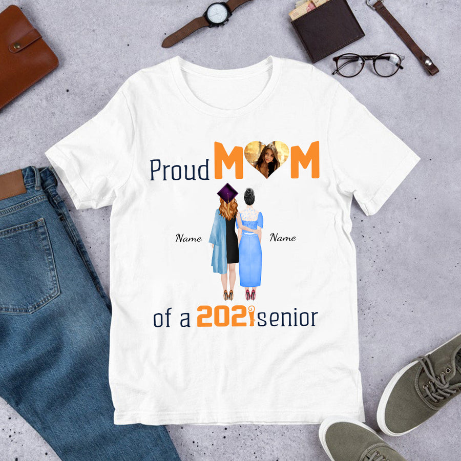 89Customized Proud mom of a 2021 senior graduation personalized shirt